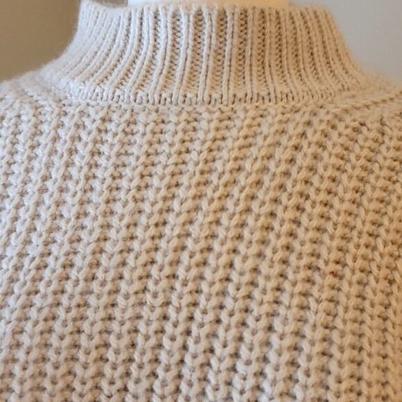 Zara knit sweater size small. - Picture 3 of 8